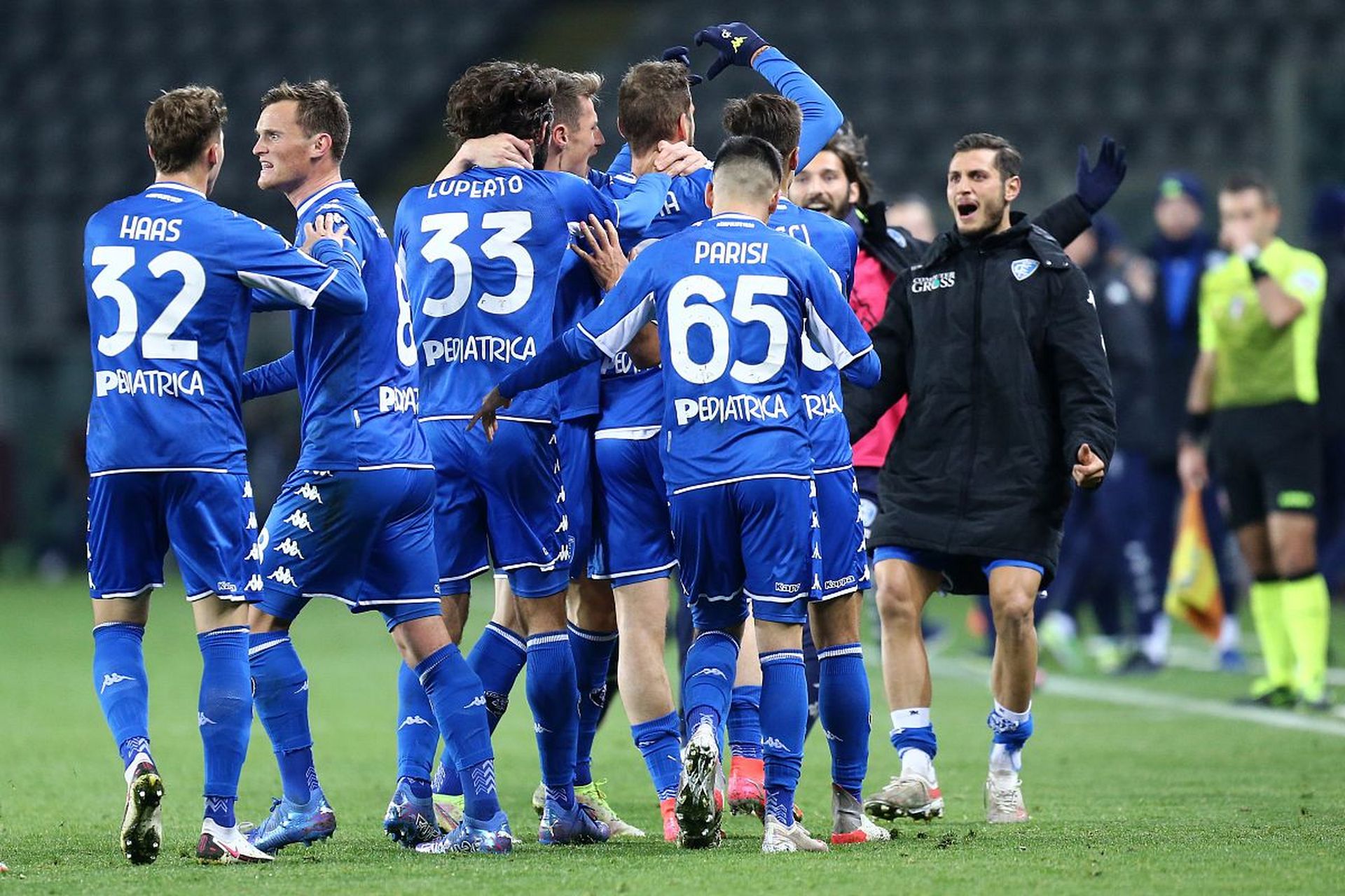 进行持续的 进行持续的