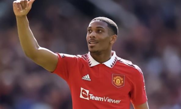 这包括拍摄 这包括拍摄